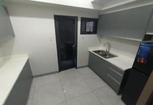 1 Bedroom Quirino Ave Paranaque