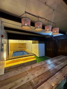 The Wood Cabin Home Tagaytay with Billiards and Minipool 10mins from Skyranch