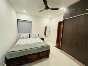 Modern 2 BHK at Gowlidoddy