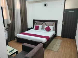Hotel Royall Inn2
