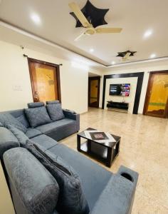 Modern 2 BHK at Gowlidoddy