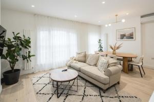 Elegant 2 Bedroom Apartment in Fulham