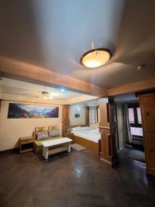 Moon Light Guest House