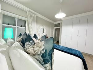 Coastal Hospitality - Beach Club 105