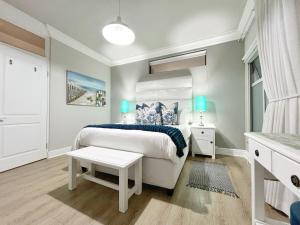 Coastal Hospitality - Beach Club 105