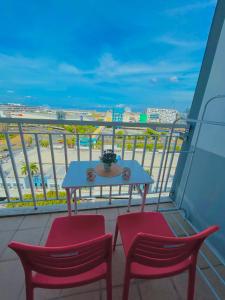 Milk and honey condotel