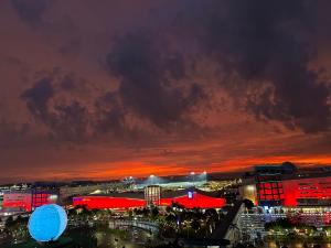 Milk and honey condotel