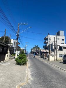 Imóvel com 02 quartos próxima ao Morro do Macaco