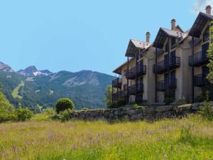 Appartement cosy avec jardin et parking pour 5 personnes - FR-1-808-17