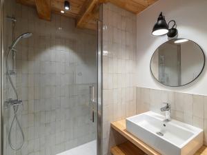 Triplex rénové avec jardin, proche pistes, 6 adultes + 2 enfants, Le Monêtier-les-Bains - FR-1-808-19