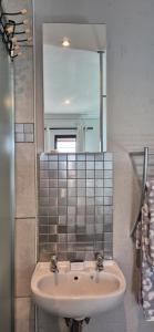 Salty Soul Studio 70