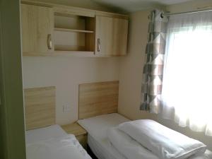 Kingfisher Ingoldmells Europa 6 Berth Central Heated Close to site shop