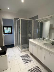 Charmante maison au calme proche de la mer