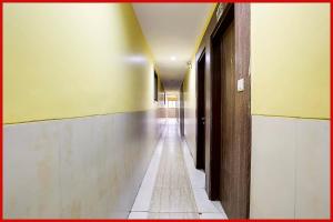 Hotel Madison Blue Near Railway Station -Fully Air Conditioned Room-Hygiene And Spacious Room - A Premium Hotel