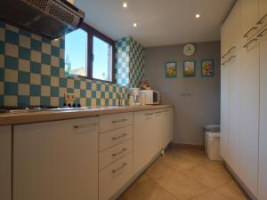 Gorgeous Holiday Home in Ovifat with Sauna