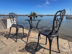 The Boathouse Uk33900