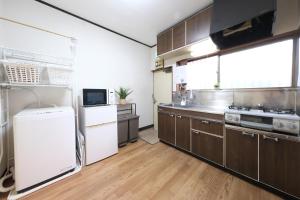 Quiet 1K Full Room, Serta Queen Bed, Good to Shinjyuku & Ikebukuro, Belluna Dome, 201