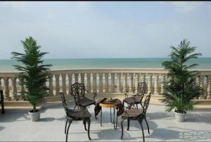 NovART Gallery & Sea Hotel