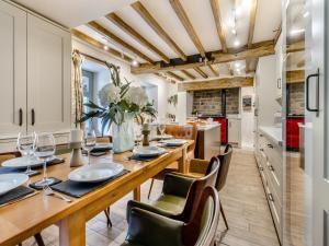 The Lodge Spa - Uk47837