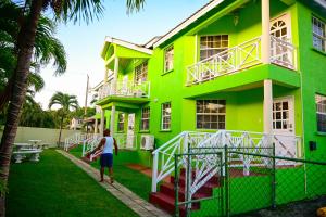 Best E Villas Prospect St James