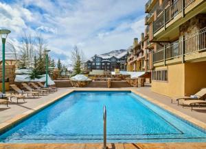 Lionshead Village Landmark Condos 3 Bedroom