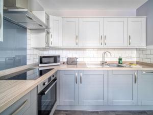 Apartment 2 The Pier - Uk31821