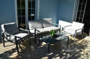 Spacious house by the sea