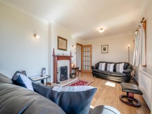 Barnstable - Uk46888