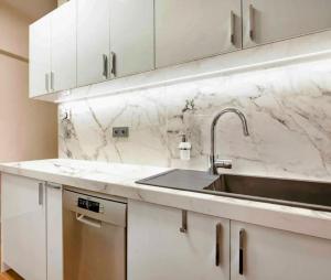 Charming Flat with Traditional & Elegant Style