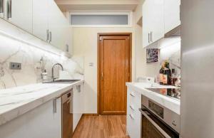 Charming Flat with Traditional & Elegant Style