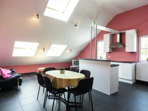 Group Escape in Mellier