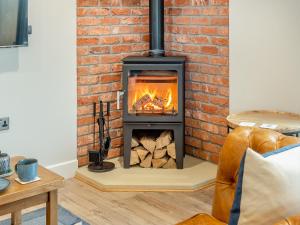 The Workshop - Uk42470