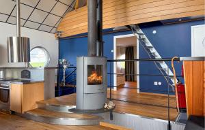 2 Bedroom Awesome Home In Månsarp