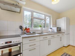 Pine Cottage - Uk46874