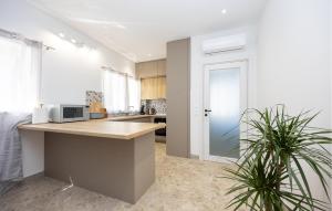 Lovely Home In Ostrvica