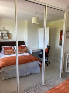 Carol,s Place Nr Bridgend, Porthcawl, Margam, Port Talbot Mins from J37 M4 sleeps 6