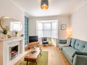 Uk41640 - Cleveland House