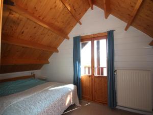 Relaxing Chalet in Dochamps with Swimming Pool and Terrace