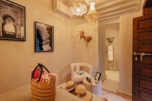 Casbah Amor - Rooftop with Pool & Air Conditioning