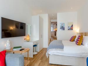 Belgrave Sands Apartment