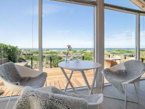 6 person holiday home in Løkken