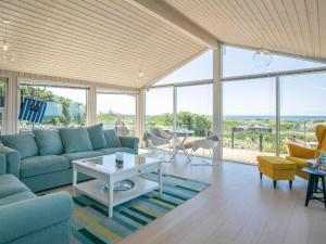 6 person holiday home in Løkken