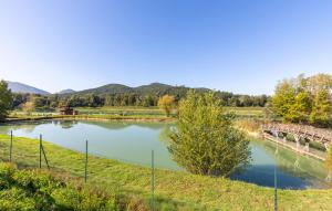 Gorgeous Apartment In Montone