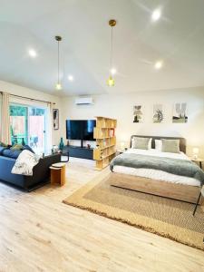 Chic Studio Haven by Century City - FH2 - BV