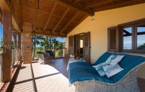 Two-Bedroom Holiday Home In Smaria Di Ricadi -Vv-