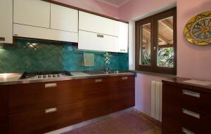 Two-Bedroom Holiday Home In Smaria Di Ricadi -Vv-