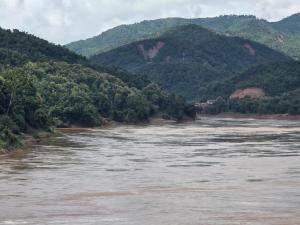 Mekong backpackers 2