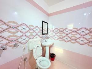 Hotel Golden Wave Near Sea Beach - Fully Air Condition withLuxury Luxuary Rooms With Attached-Balcony Free Wifi & Lift Facilities# Boutique Services - A Top Rated Hotel IN Puri