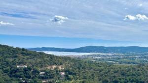 Néora - Appartement calme avec piscine et vue