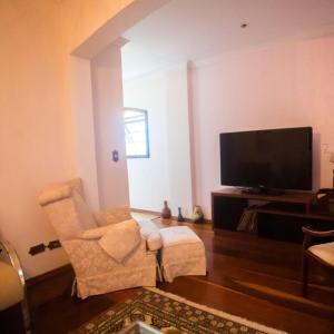 Casa proxima a Rota do Vinho em Sao Roque e Ibiuna